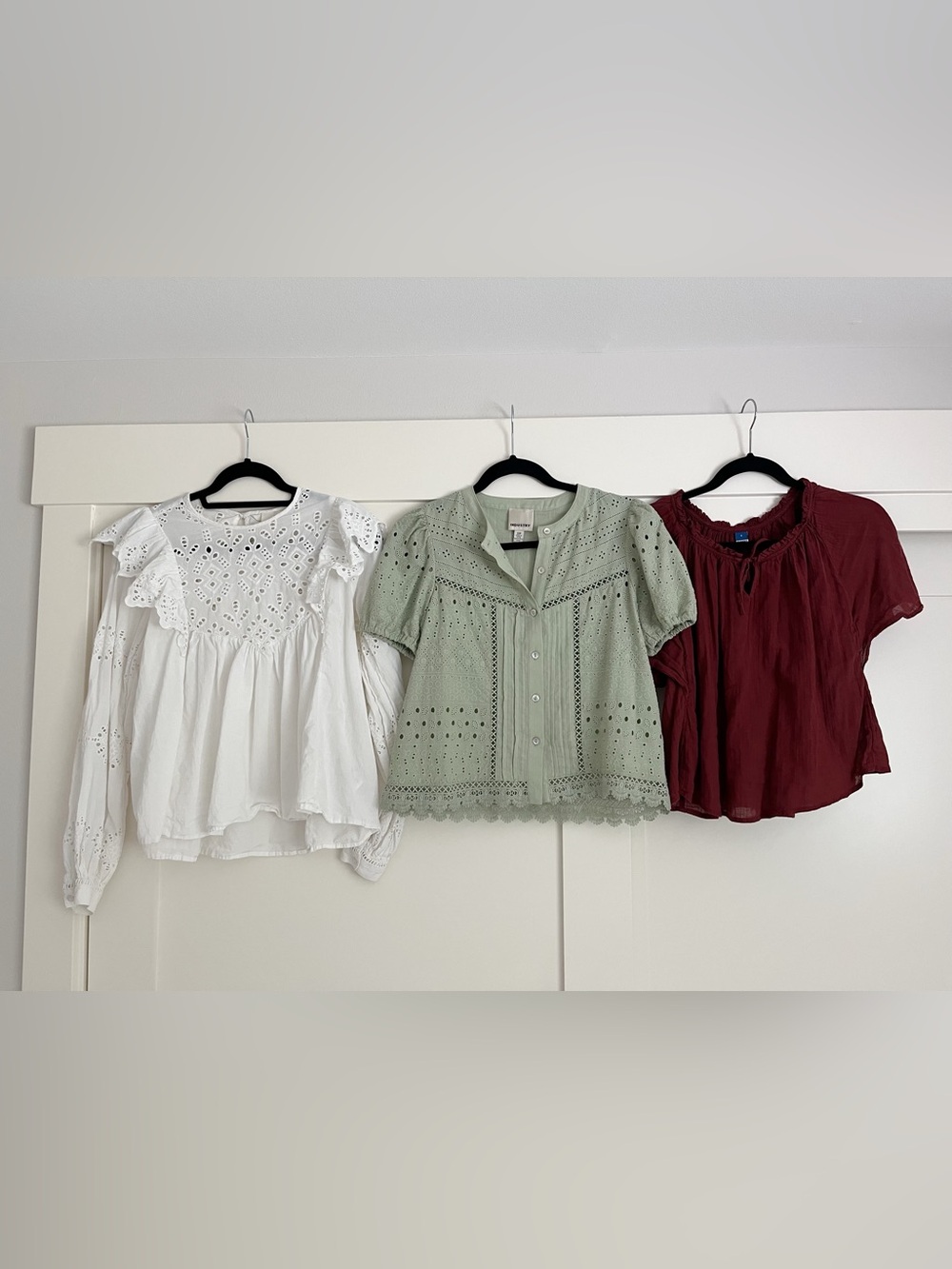• bundle of 3 blouses •